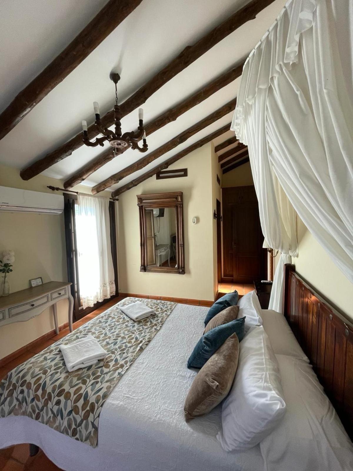 Hotel Rural Hacienda De รอนดา ภายนอก รูปภาพ